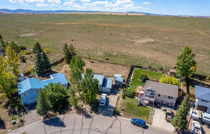 424 Clover Circle Photo