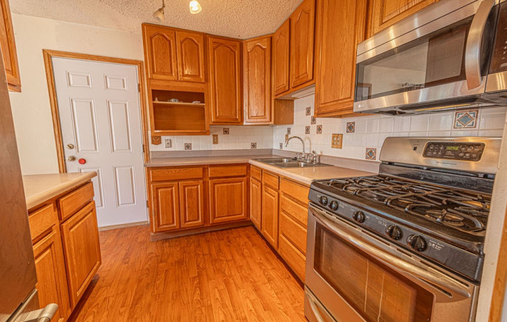 424 Clover Circle Photo