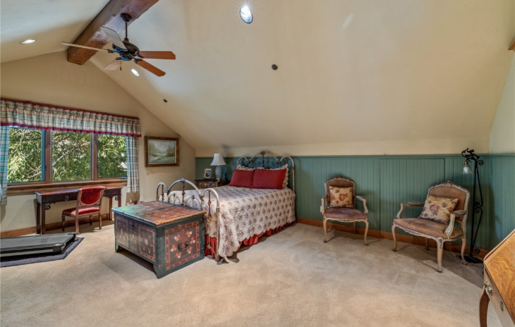 645 Retreat Place Photo