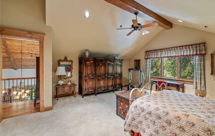 645 Retreat Place Photo