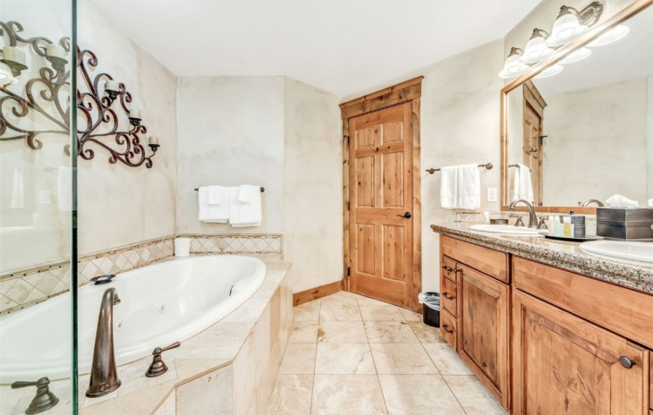 2525 Village Drive Photo
