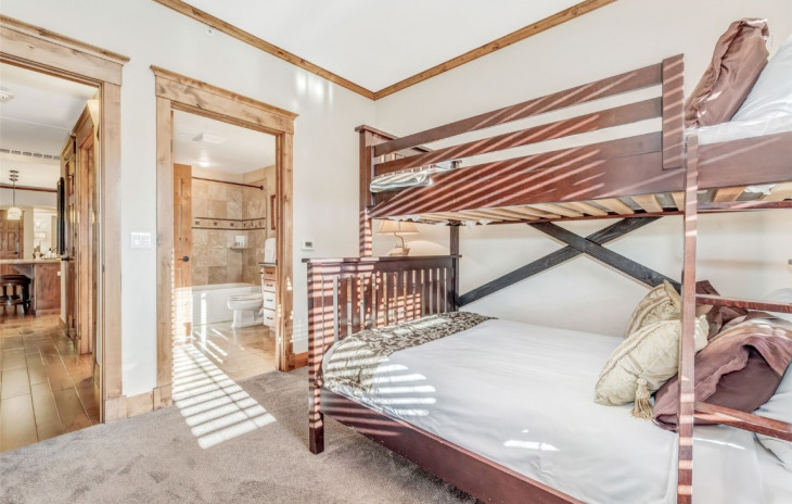 2525 Village Drive Photo