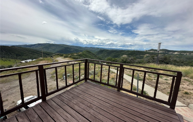 40100 Hill N Dale Road Photo