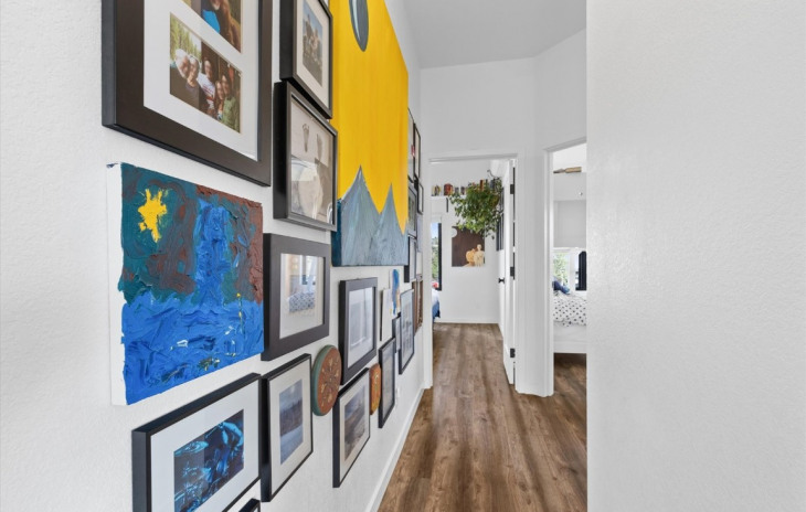 2507 Riverside Drive Photo
