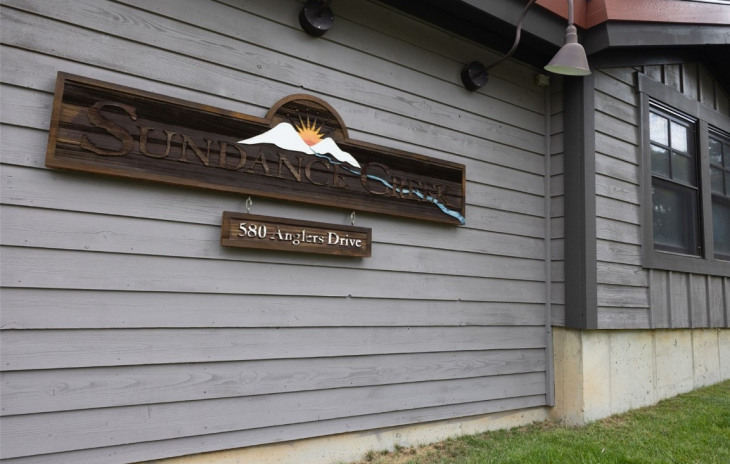 580 Anglers Drive Photo