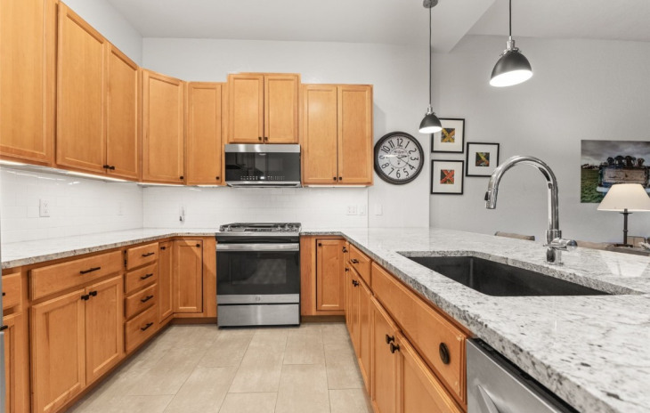580 Anglers Drive Photo