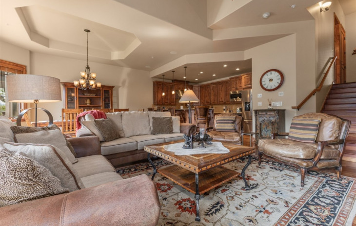 1555 Eagle Glen Drive Photo