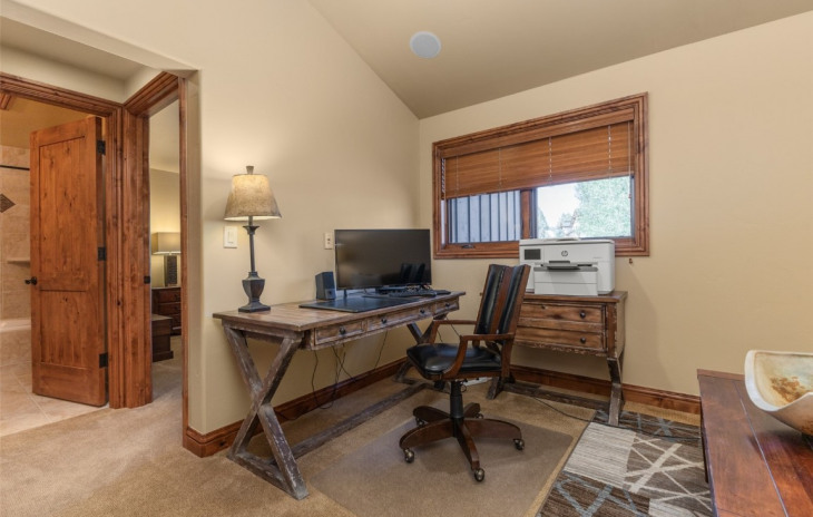 1555 Eagle Glen Drive Photo