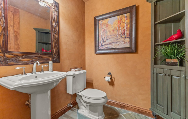 1555 Eagle Glen Drive Photo
