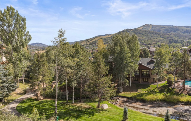 1555 Eagle Glen Drive Photo