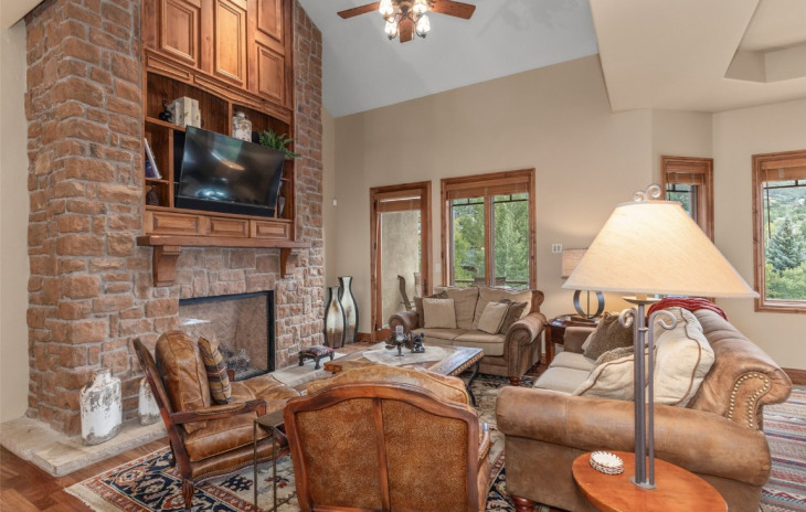 1555 Eagle Glen Drive Photo