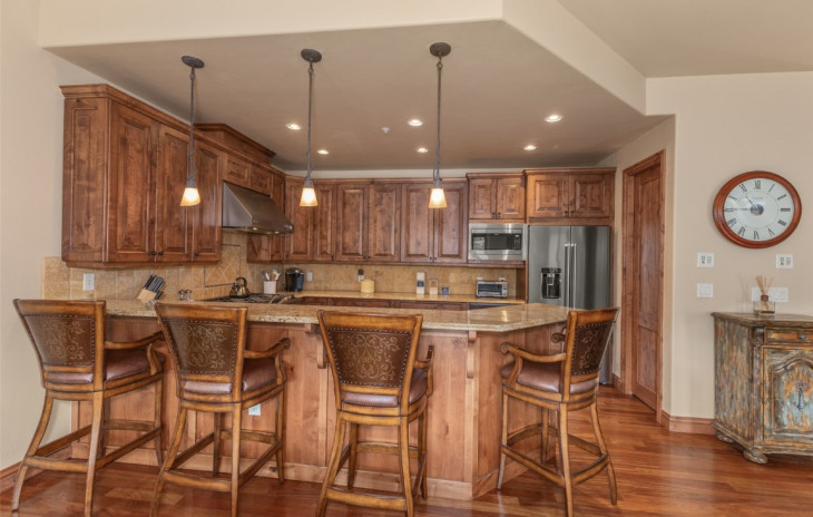 1555 Eagle Glen Drive Photo
