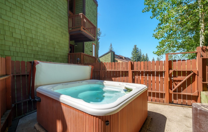 2470 Apres Ski Way Photo