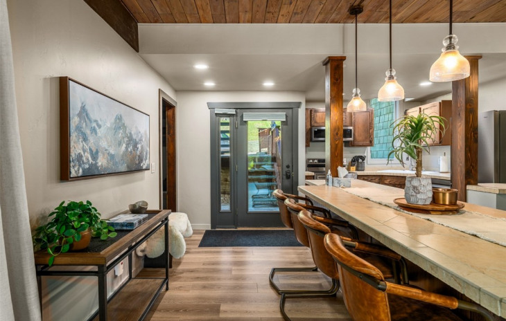 2470 Apres Ski Way Photo