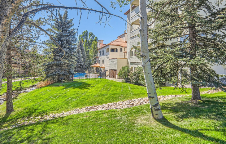 2700 Eagleridge Drive Photo