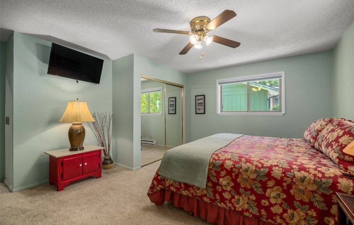 40553 Steamboat Drive Photo
