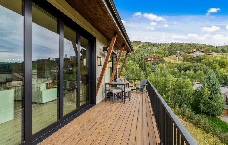 2406 Ski Trail Lane Photo