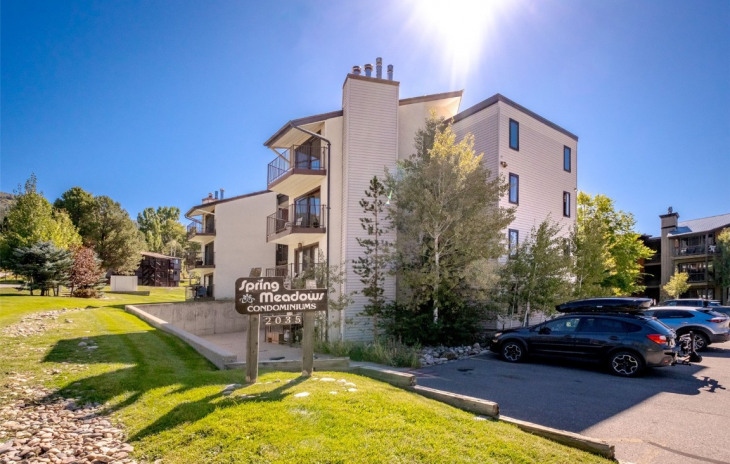 2035 Walton Creek Road Photo