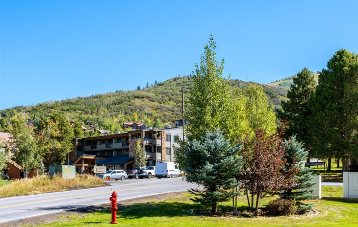 2035 Walton Creek Road Photo