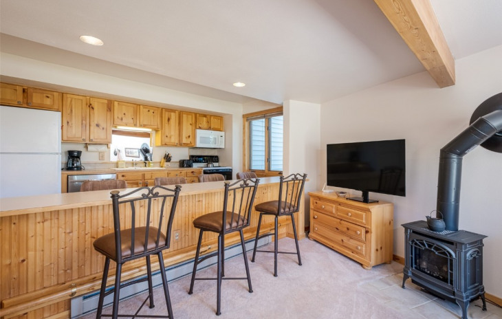 2035 Walton Creek Road Photo