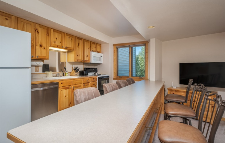 2035 Walton Creek Road Photo