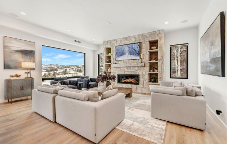 1230 Harwig Circle Photo