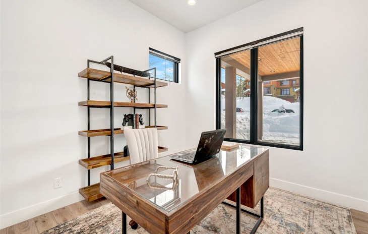 1230 Harwig Circle Photo