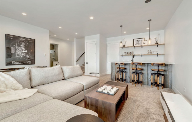 1230 Harwig Circle Photo