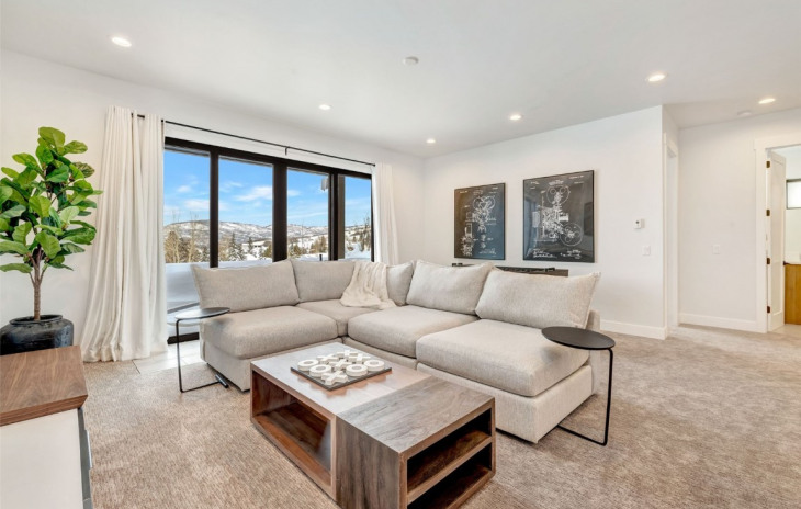 1230 Harwig Circle Photo