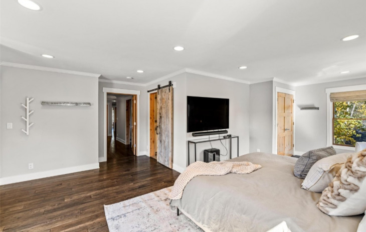 55 Logan Avenue Photo