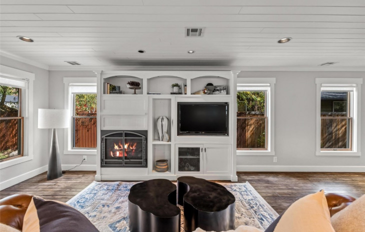 55 Logan Avenue Photo