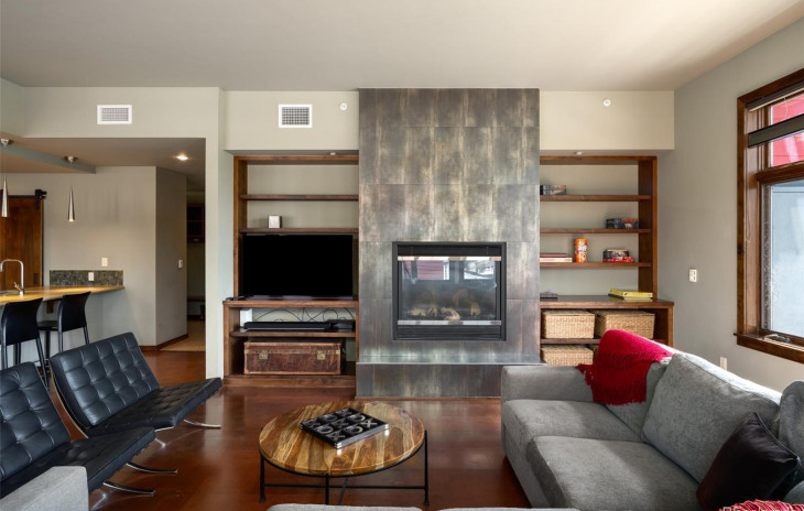 703 Lincoln Avenue Photo