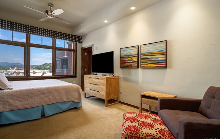 Second bedroom