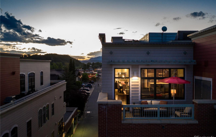 703 Lincoln Avenue Photo