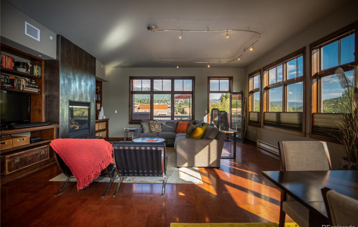 703 Lincoln Avenue Photo