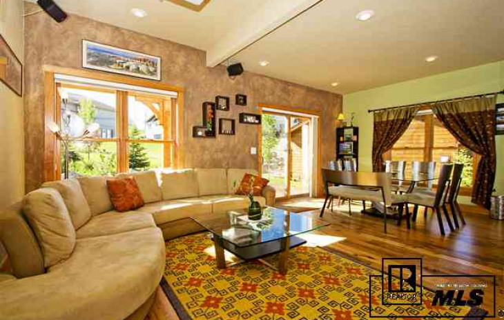 1118 Longview Circle Photo