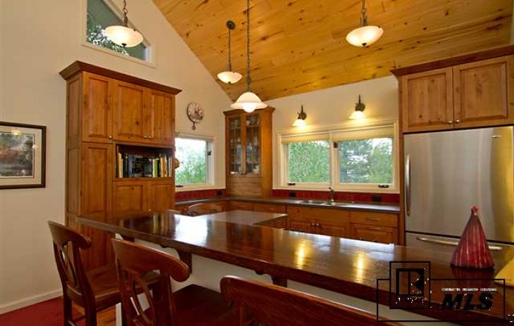 1750 Fish Creek Falls Road Photo
