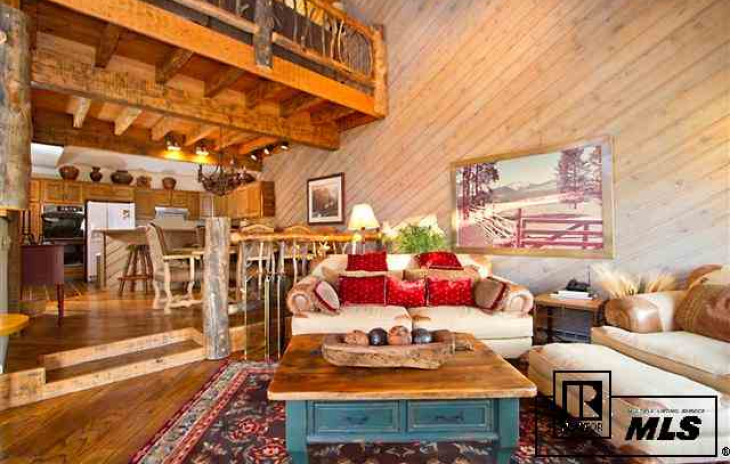 2455 Ski Trail Lane Photo