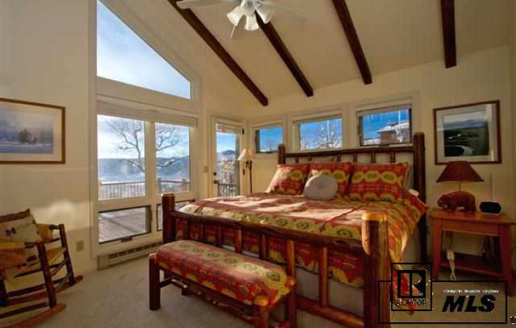 2455 Ski Trail Lane Photo