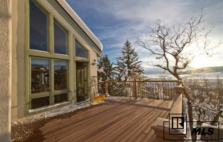 2455 Ski Trail Lane Photo