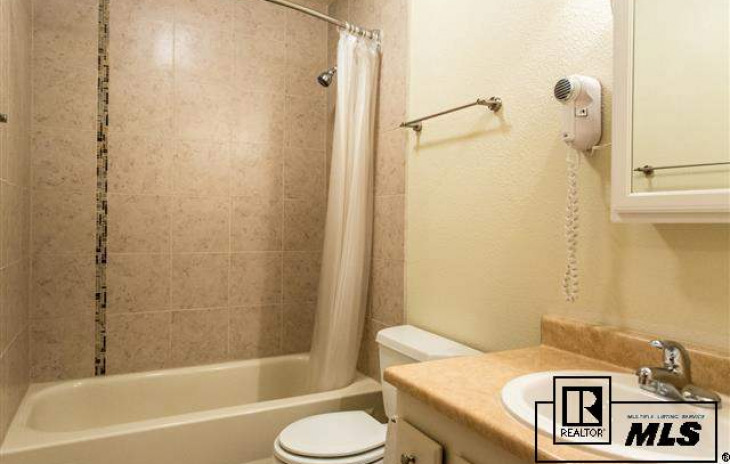 240 Hilltop Parkway #201 Photo