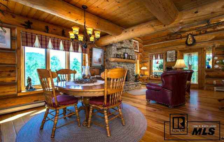58075 Jupiter Place Photo