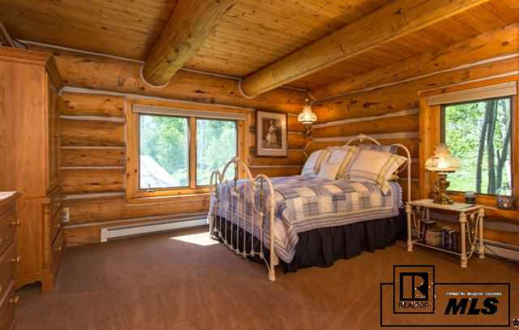58075 Jupiter Place Photo