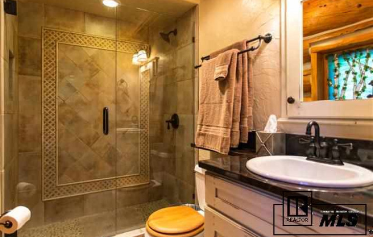 58075 Jupiter Place Photo