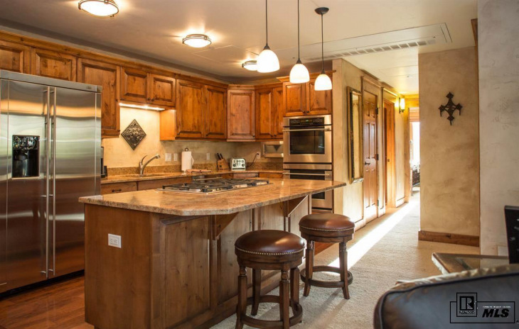 2525 Village Drive 4e Photo