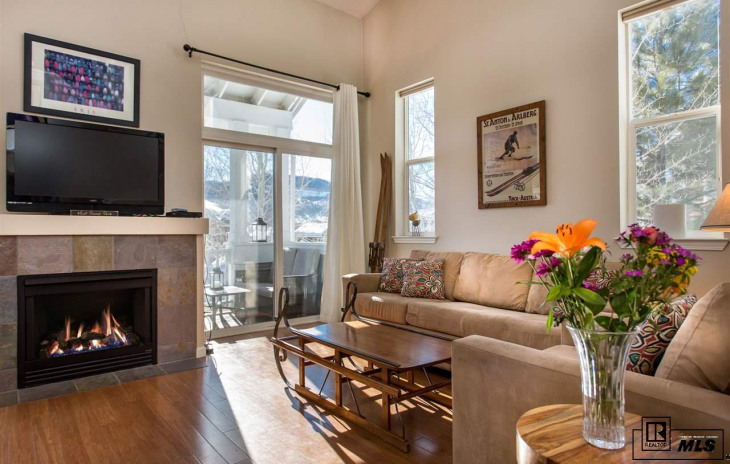 779 Mountain Vista Circle Photo
