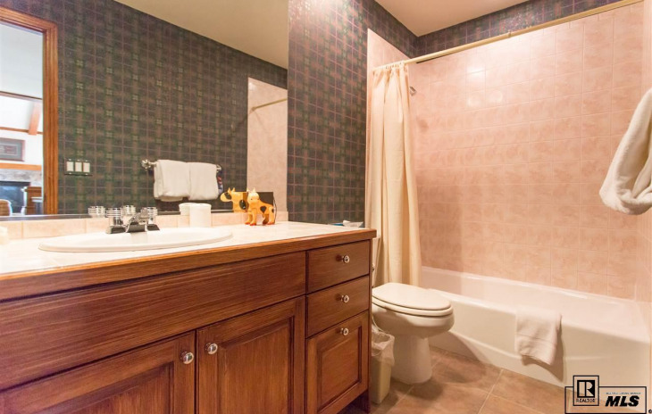 1503 Cascade Drive #4 Photo