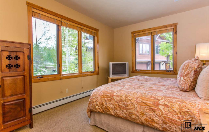 2669 Waterstone Lane Photo