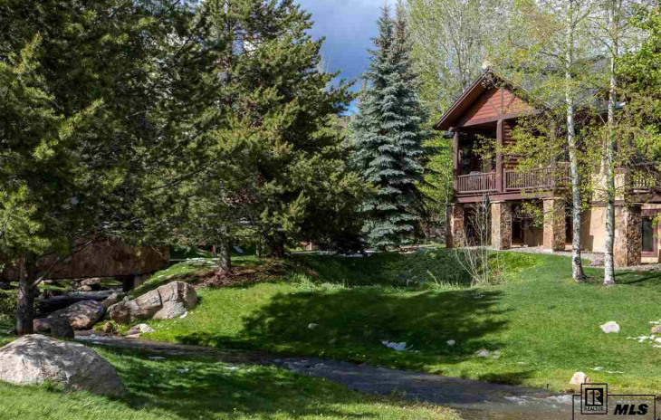 2669 Waterstone Lane Photo