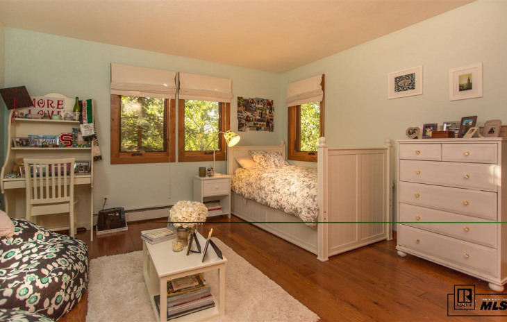 1784 Brome Dr Photo